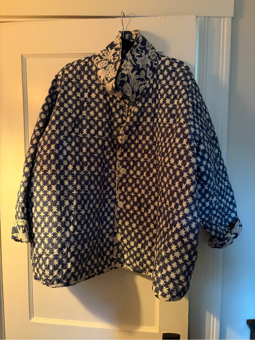 Reversible Navy & White Patterned Quilted Women's Jacket